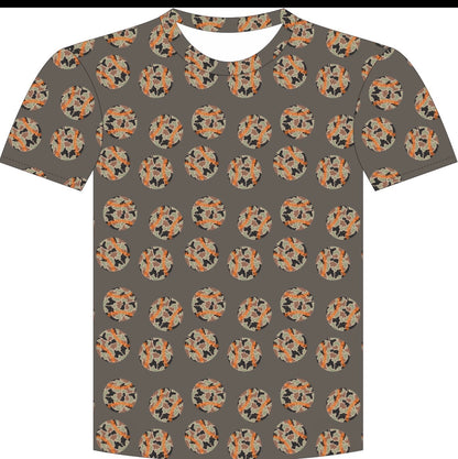 Camo and curveballs print athletic shirt